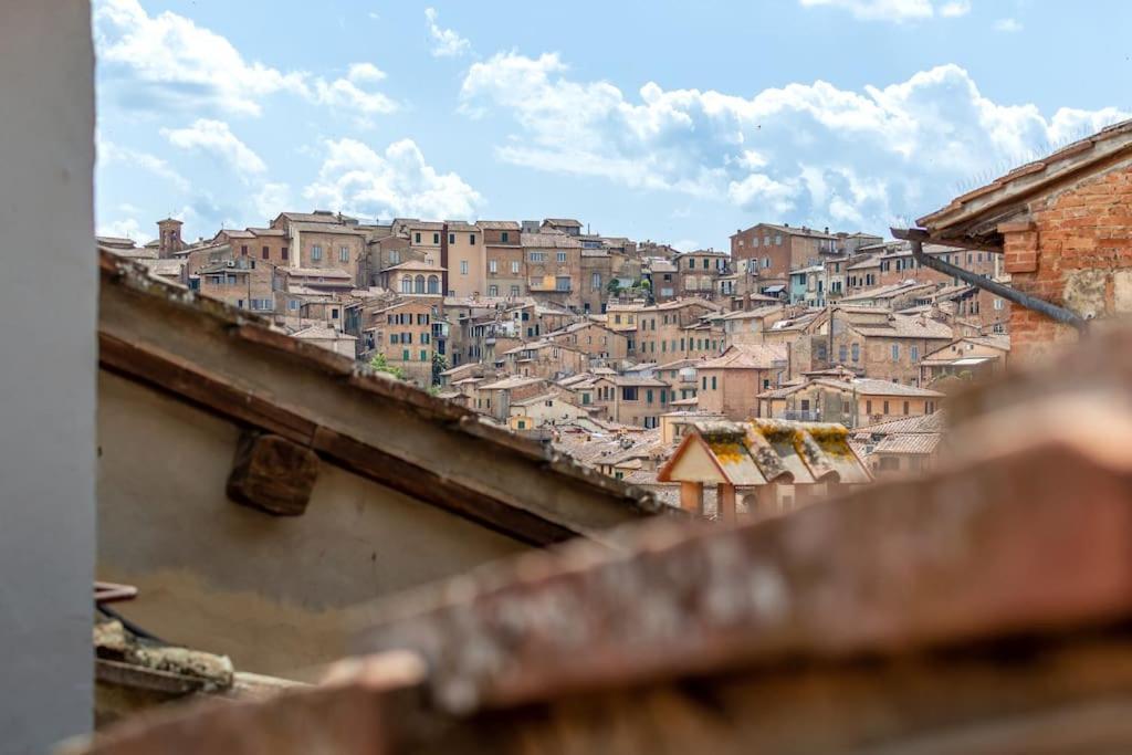 Mimosa- Loft Elegante Con Terrazza Nel Centro Di Siena Lejlighed Eksteriør billede