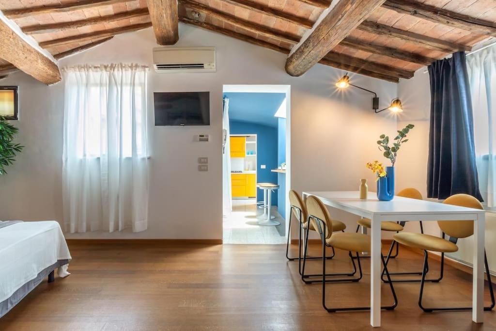 Mimosa- Loft Elegante Con Terrazza Nel Centro Di Siena Lejlighed Eksteriør billede