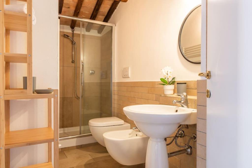 Mimosa- Loft Elegante Con Terrazza Nel Centro Di Siena Lejlighed Eksteriør billede