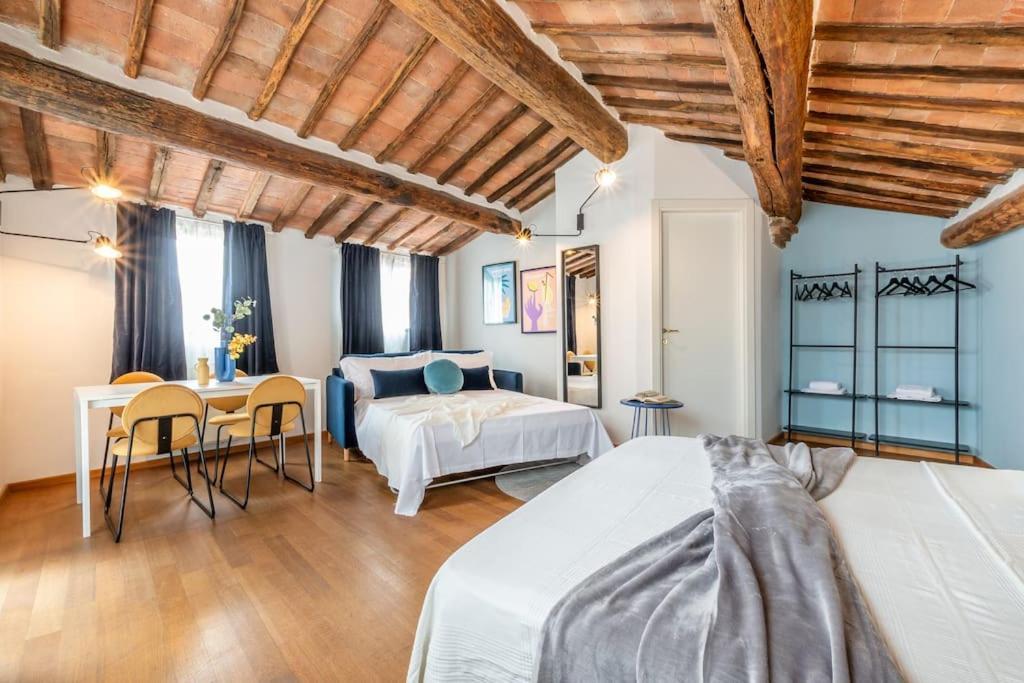 Mimosa- Loft Elegante Con Terrazza Nel Centro Di Siena Lejlighed Eksteriør billede