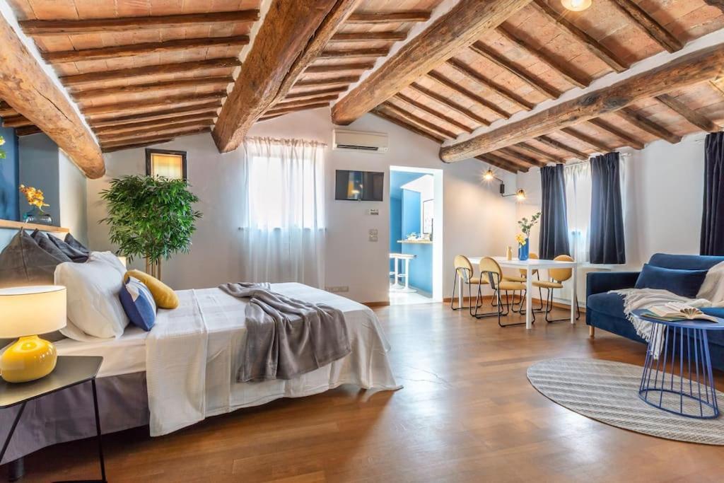 Mimosa- Loft Elegante Con Terrazza Nel Centro Di Siena Lejlighed Eksteriør billede