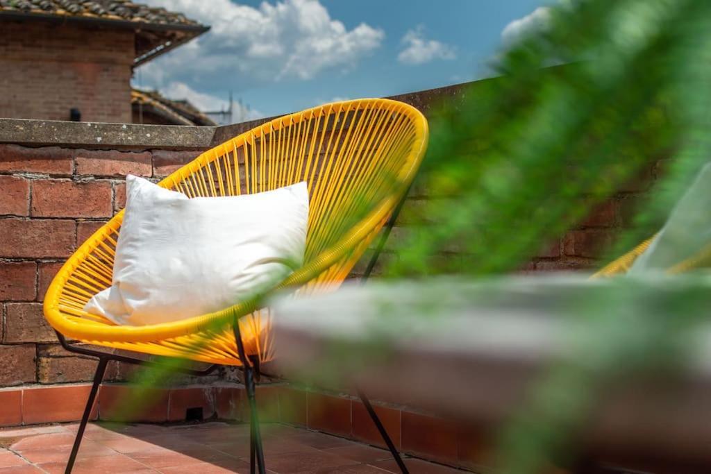 Mimosa- Loft Elegante Con Terrazza Nel Centro Di Siena Lejlighed Eksteriør billede